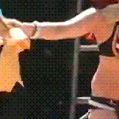 おっぱいを揺らしながらよさこいを踊る子の乳揺れ・おっぱいgif画像