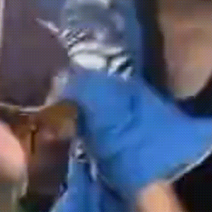 おっぱいを揺らしながらよさこいを踊る子の乳揺れ・おっぱいgif画像